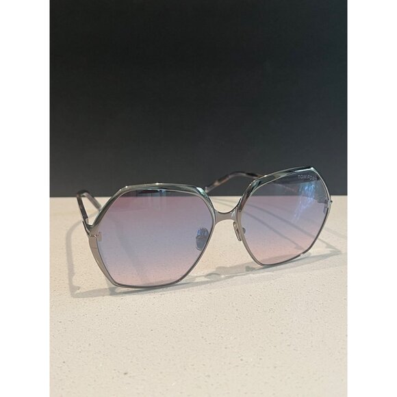 TOM FORD Fonda 60MM Geometric butterfly Sunglasses NEW main image 6